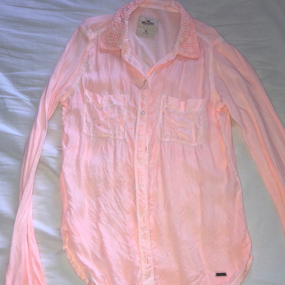Coral Button Up- Hollister (floral collar)